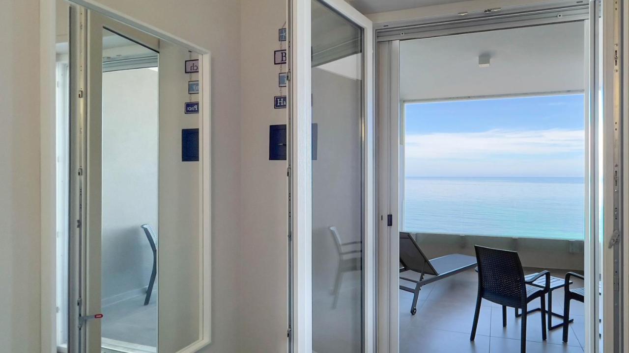 Appartamento WePuglia - Dimora Adriatica Monopoli Esterno foto